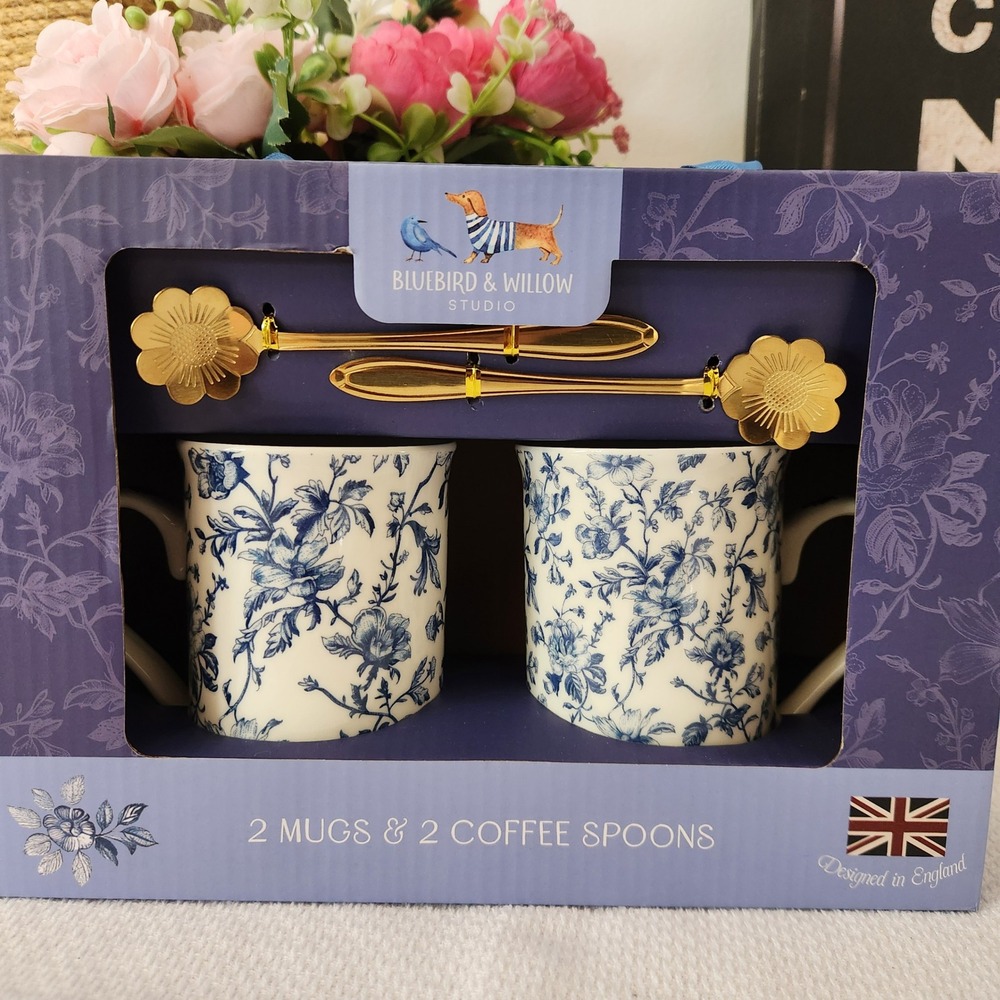 Bluebird & Willow Studio 2 Mug & 2 Gold Spoon Set Blue‎ White Floral Fine China